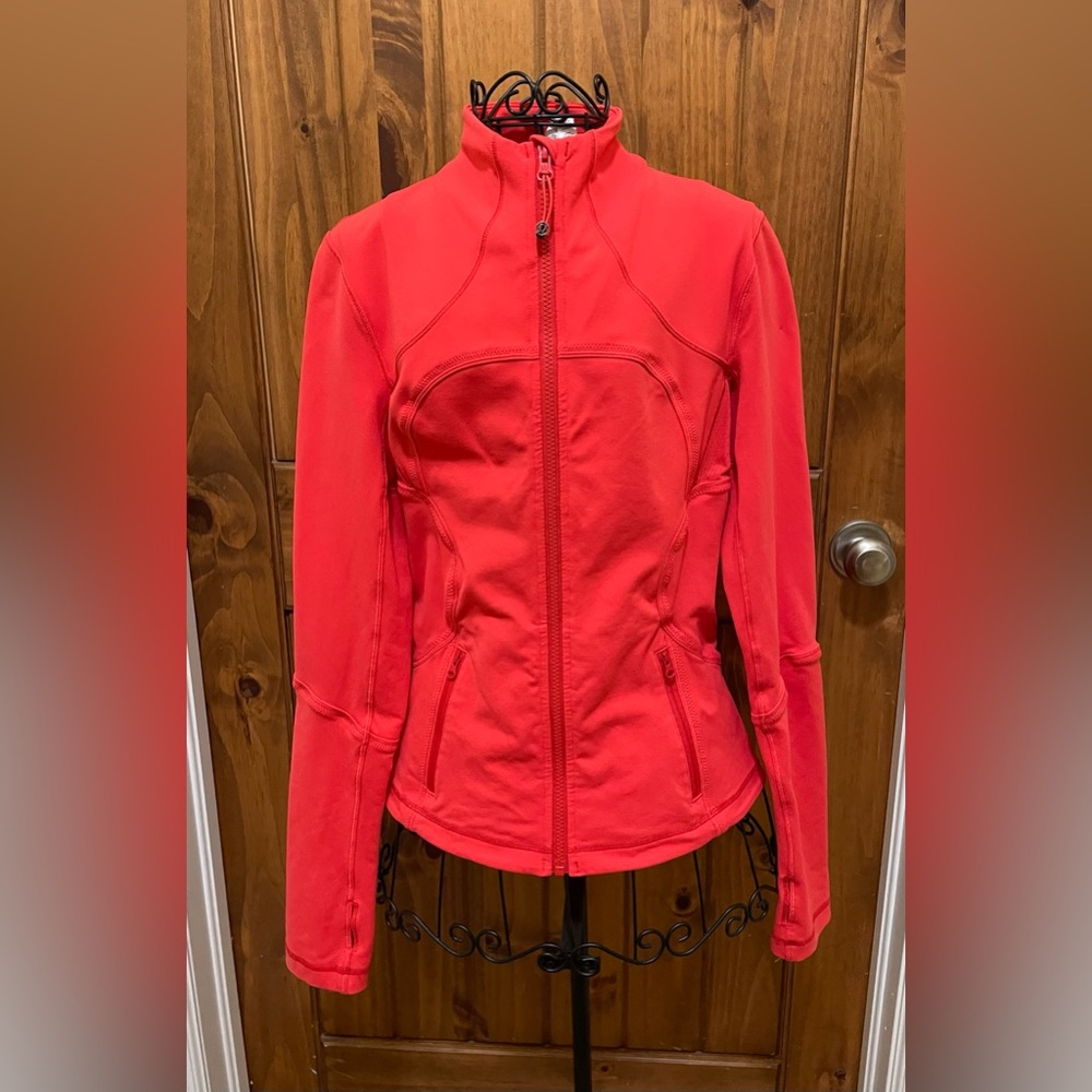 Women's Lululemon Define jacket, size 6